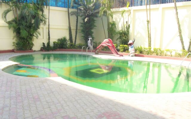 OYO 8955 Hotel Bobina