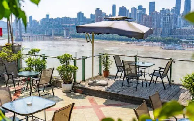 BDS Hotels (Chongqing Nanbin Road)