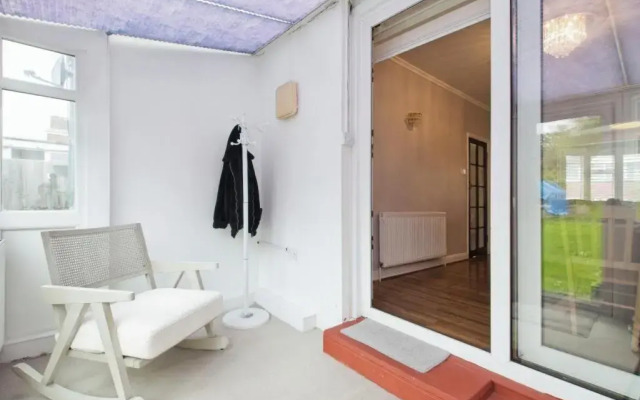 Charming 3 bed home. Spacious with large garden