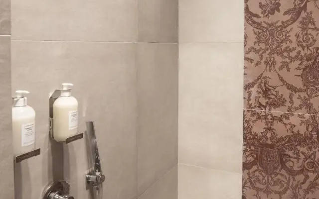 Three Rooms Toledo Luxury