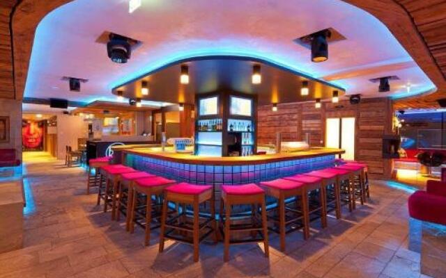 Harakiri Party House