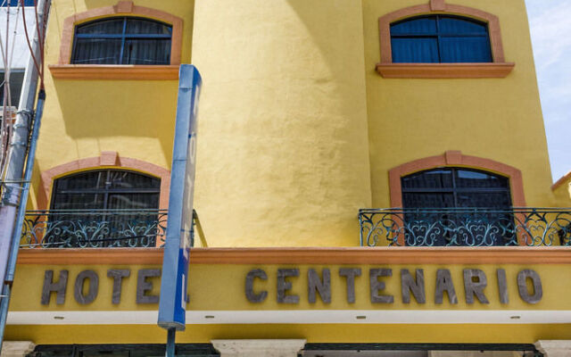 Hotel Centenario