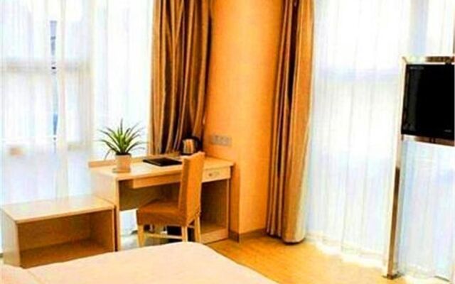 Super 8 Hotel