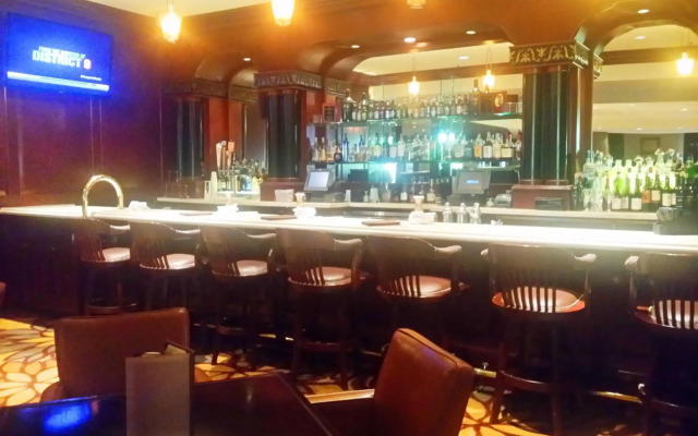 Anaheim Majestic Garden Hotel