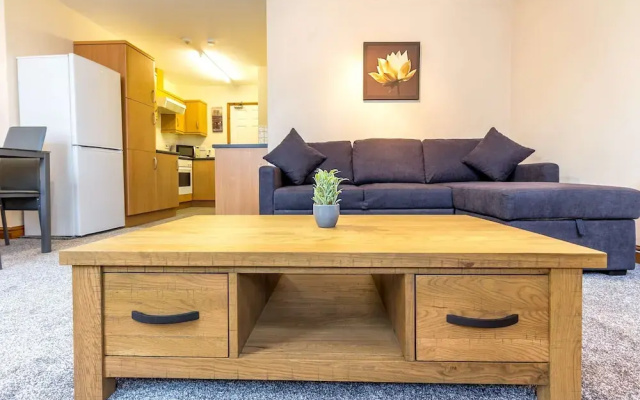 Host Stay New Street Studio