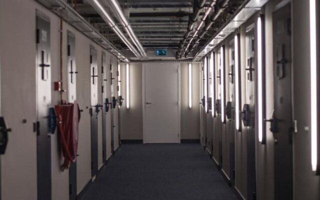 Hotel Oostereiland - Gevangenis Hotel