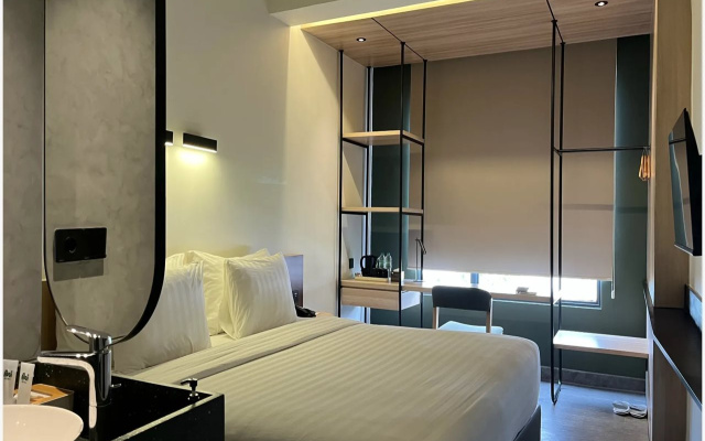 ATOOI Hotel Alam Sutera