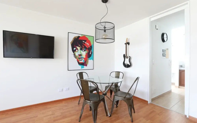 70's Rock Themed Apartment near Malecón de Miraflores