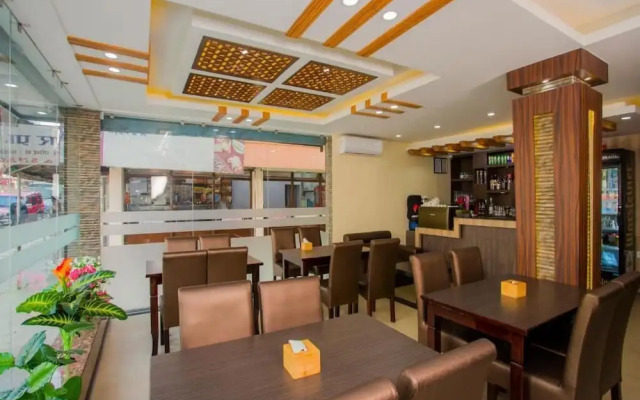 OYO 172 Hotel Deepshree