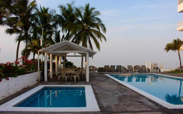 Hotel y Suites Corita