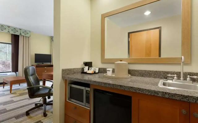 Hampton Inn & Suites Birmingham-East I-20
