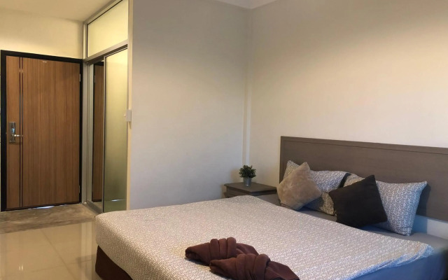 Ayothaya Hotel