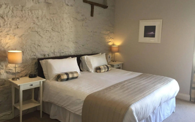 Scotch Arms Mews