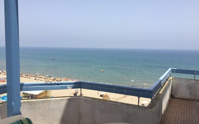 Arena Martil Balcony Apartment