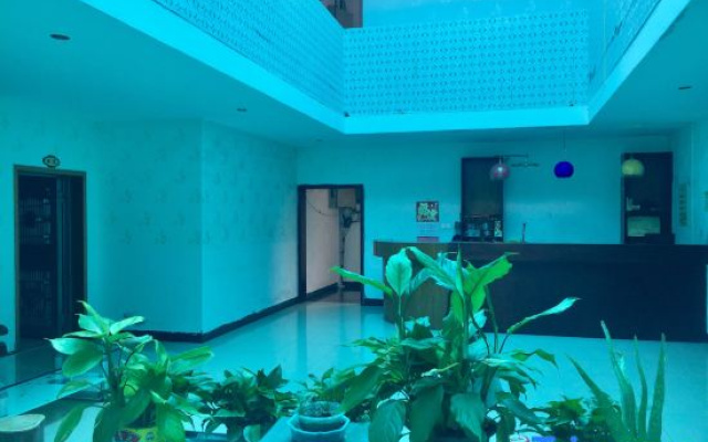 zhaohuang hotel