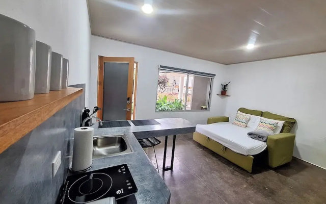 Nomad Living CR