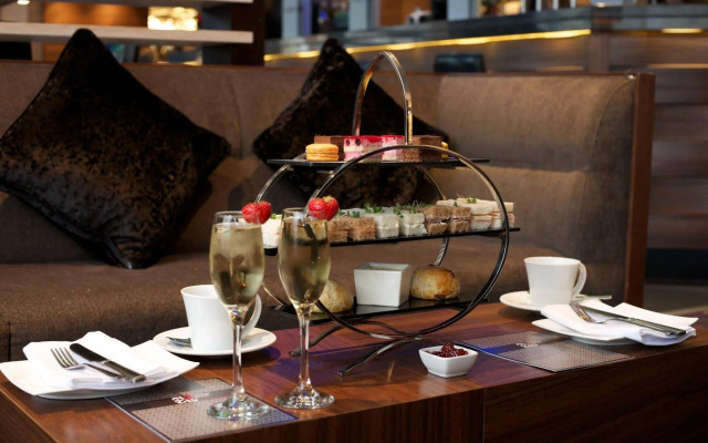 DoubleTree by Hilton London Victoria