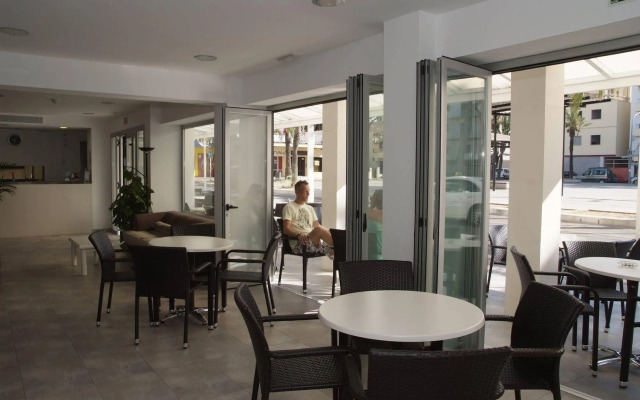 Gami Hotel Adults Only