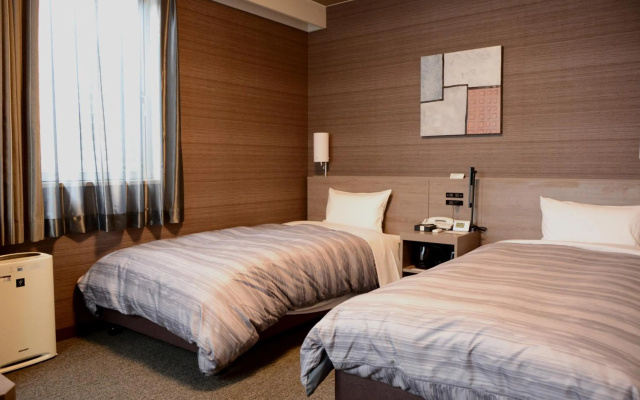 Ueda Ekimae Royal Hotel – Guest Rooms – Ueda
