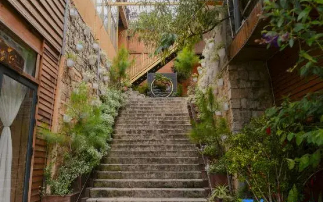 Michelia Valley Hotel
