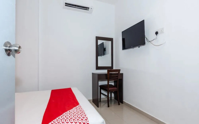 OYO 1090 Hollitel Hotel Melaka