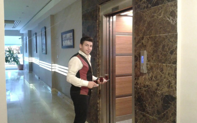 Hotel Almina Park