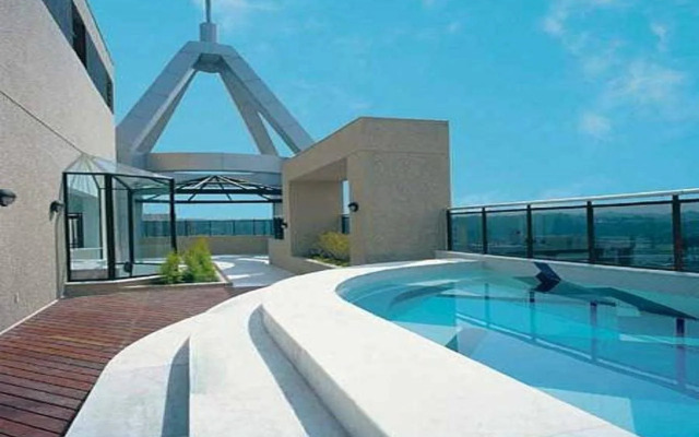 Estanplaza International