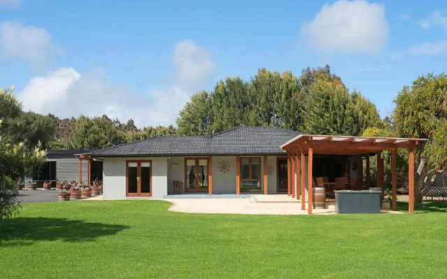 Redgate Forest Retreat