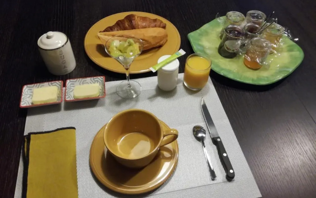 Chambre Rose Blanche