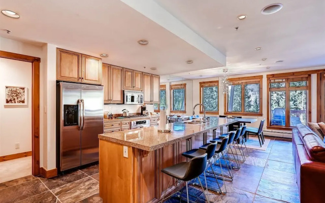 4 Bedroom Condo