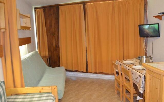 Appartement Les Menuires, 1 pièce, 3 personnes - FR-1-452-191