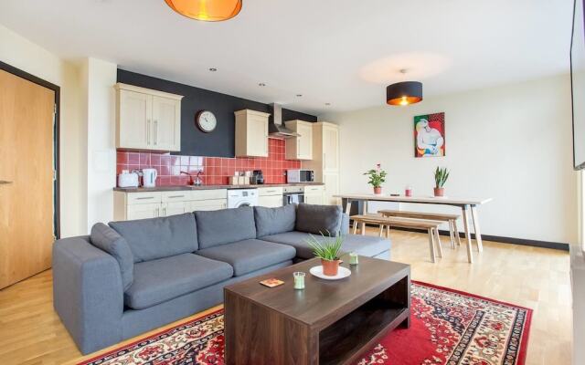 City Centre Penthouse Apt