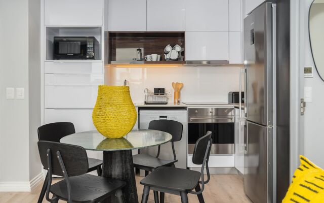 16 on Bree Luxury Apartments