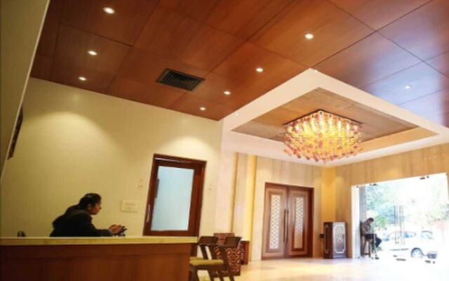 Hotel Regency Square
