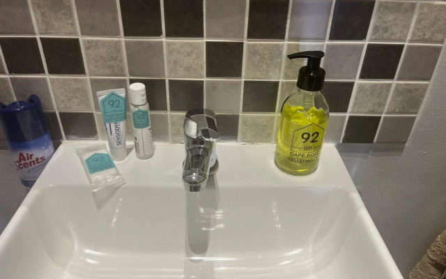 Heath Villa - private room