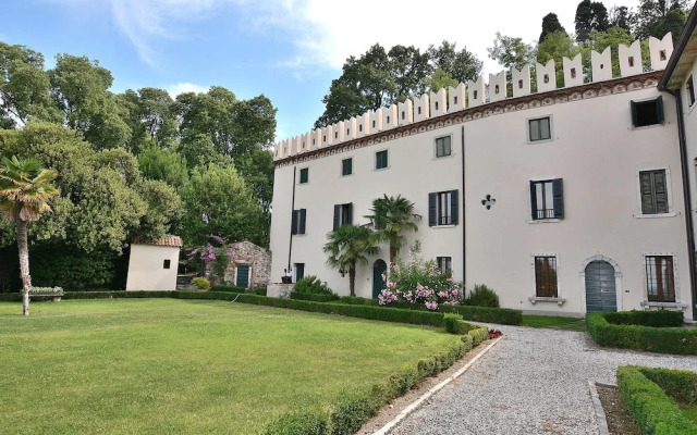 The Knight Loft With Pool