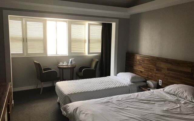 Ocean View Hotel