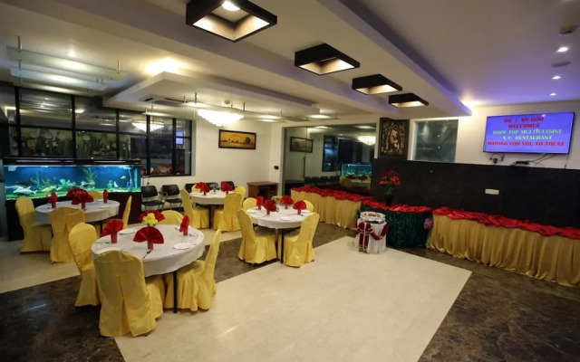 Hotel Vassi Palaze