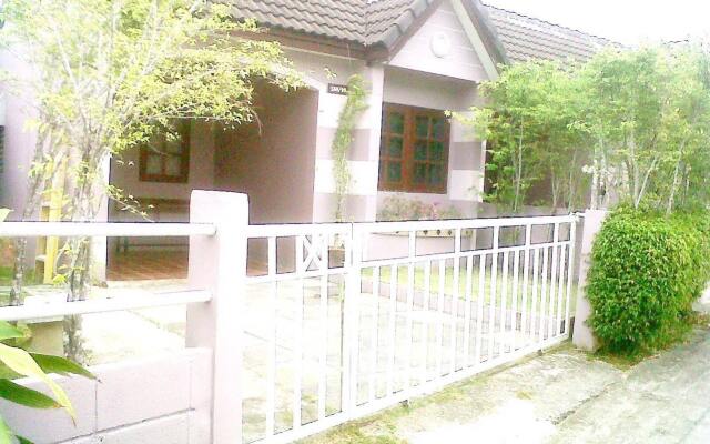 Village House CAC123