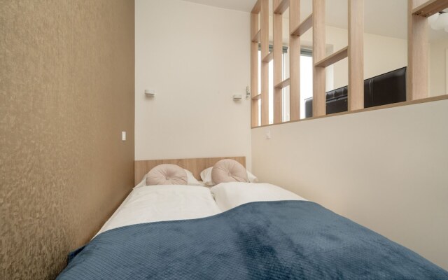Studio in Central Wrocław by Renters
