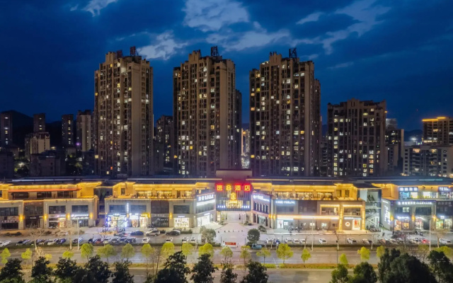 Super 8 Hotel (Ning Wai Beach)