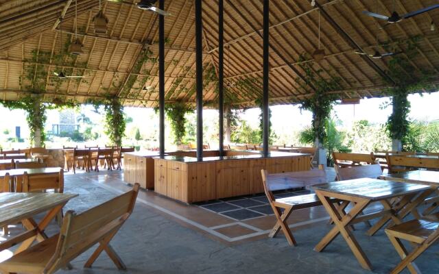 OYO Premium Corbett Jhirna