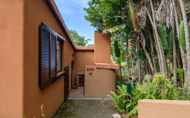 San Lameer Villa Rentals  2301