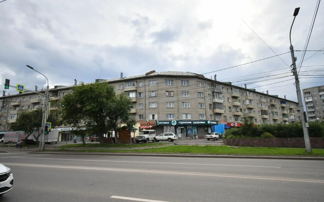 Apartments on Vysotnaya street 27