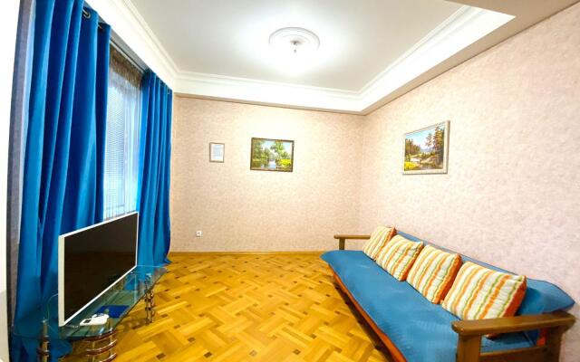 Привал на улице Юсупа Акаева 27Б