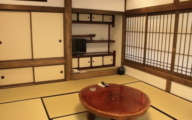 Miyamotoke