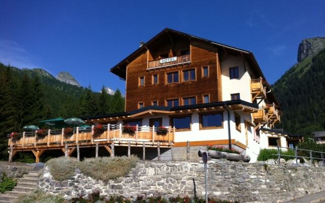 Le Petit Muveran