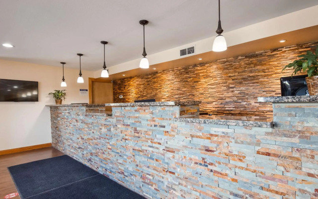 Sturgis Lodge and Suites