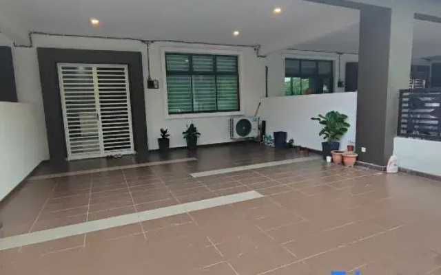 Minimalist Heaven Near Tmn Intan
