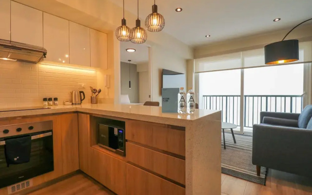 w Sensational 2BR in the Heart of Barranco